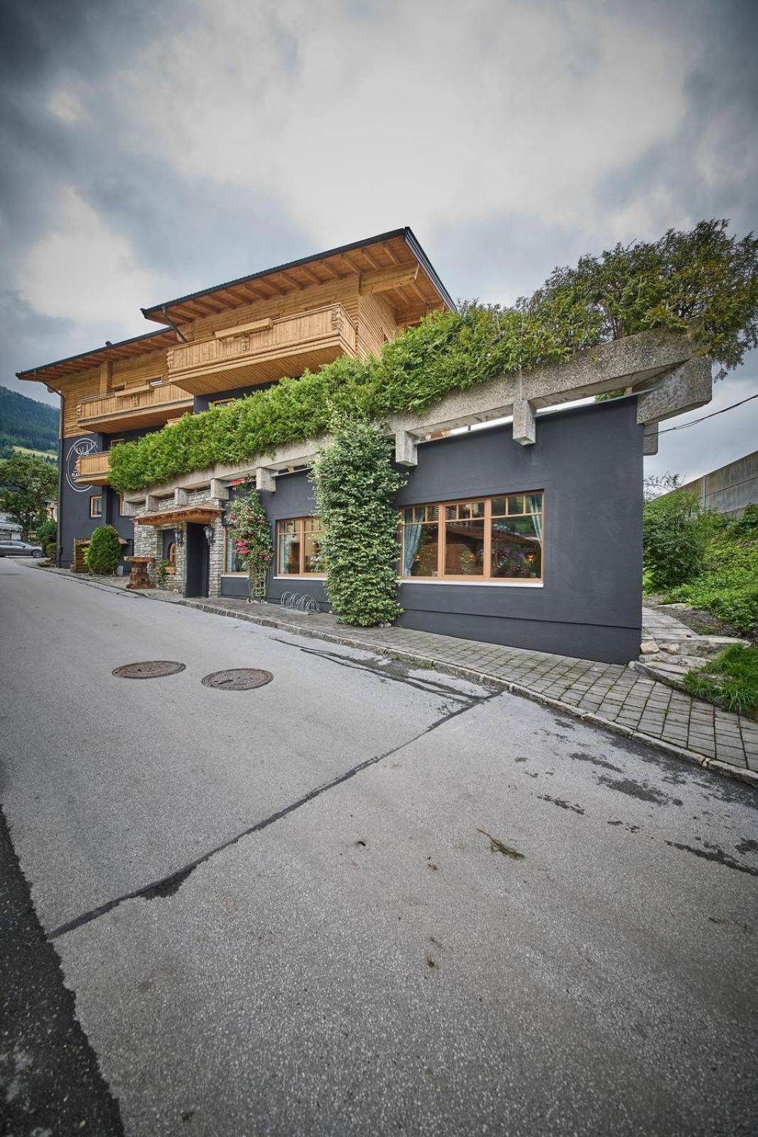 Platzhirsch Rooms - B&B - Self Check-In Piesendorf Exterior photo