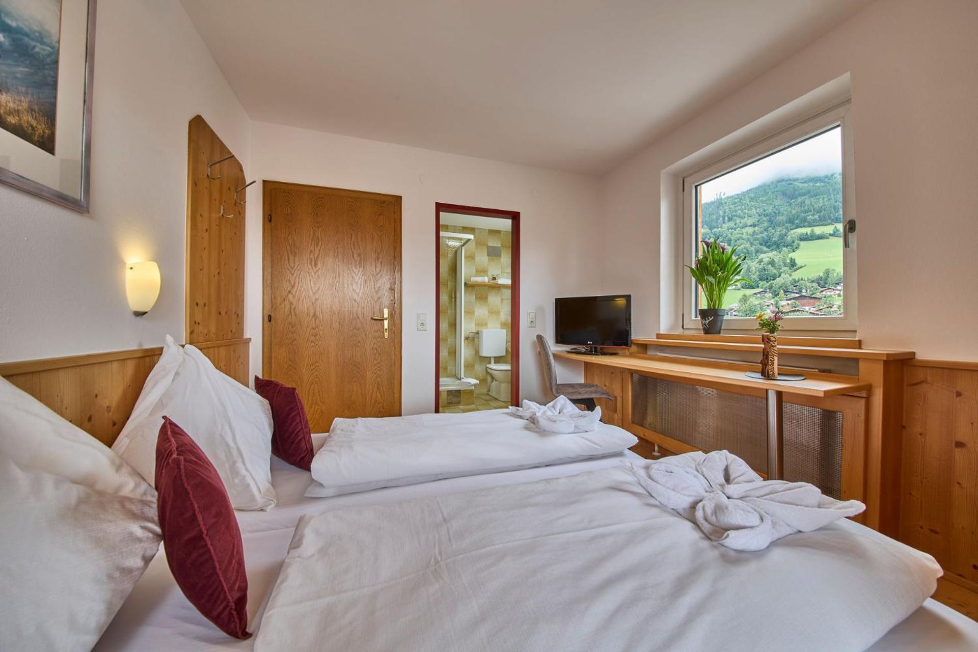 Platzhirsch Rooms - B&B - Self Check-In Piesendorf Exterior photo